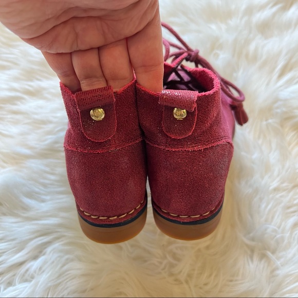 Hush Puppies NWOB Cyra Catelyn Wine Sparkle Suede Ankle Chukka Boots Size 5.5 - Picture 4 of 8